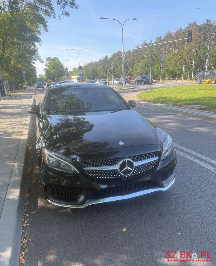 2016' Mercedes-Benz C-Class 300 9G-Tronic photo #2