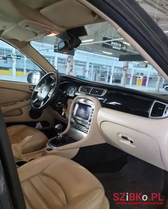 2008' Jaguar X-Type 2.0 D Classic photo #3