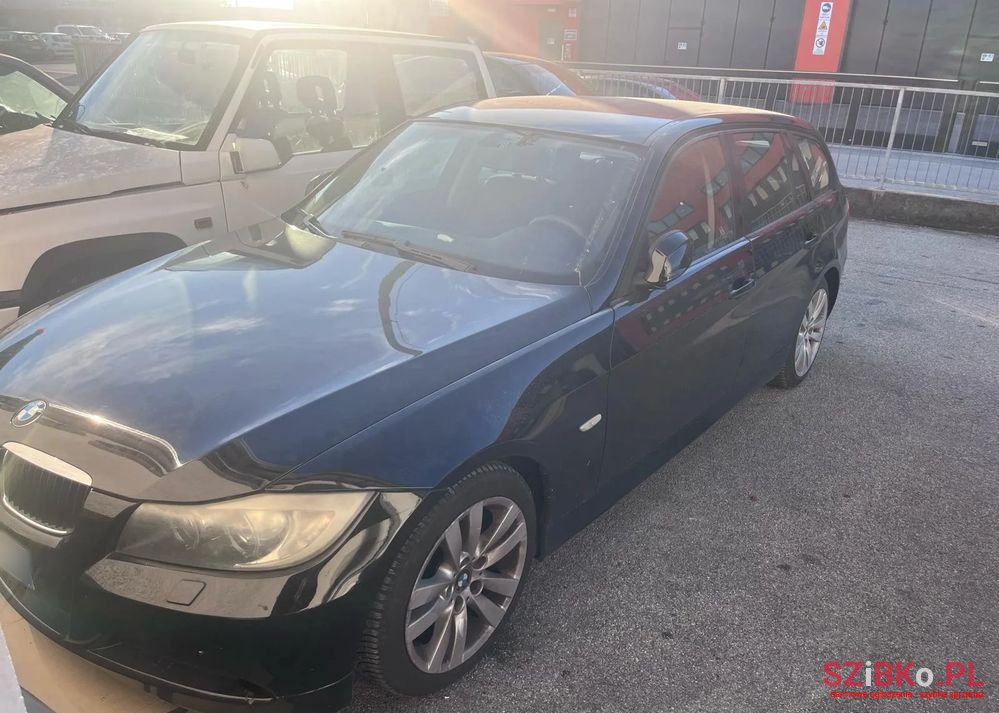 2008' BMW 3 Series 320D photo #1