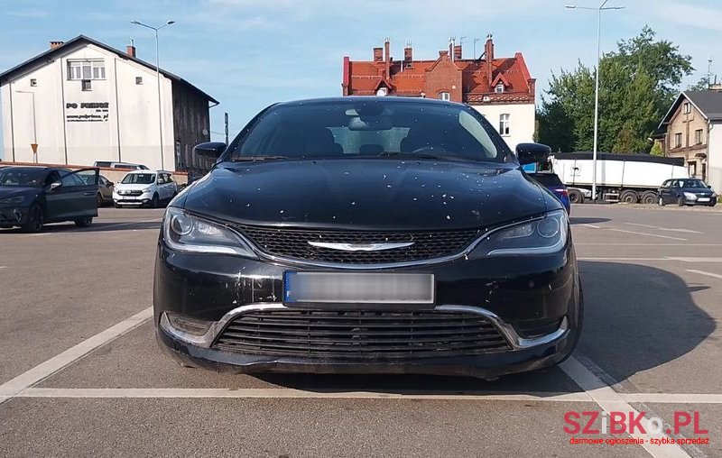 2017' Chrysler 200 photo #1