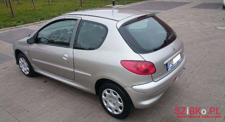 2003' Peugeot 206 photo #2