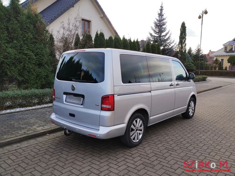 2010' Volkswagen Multivan photo #4