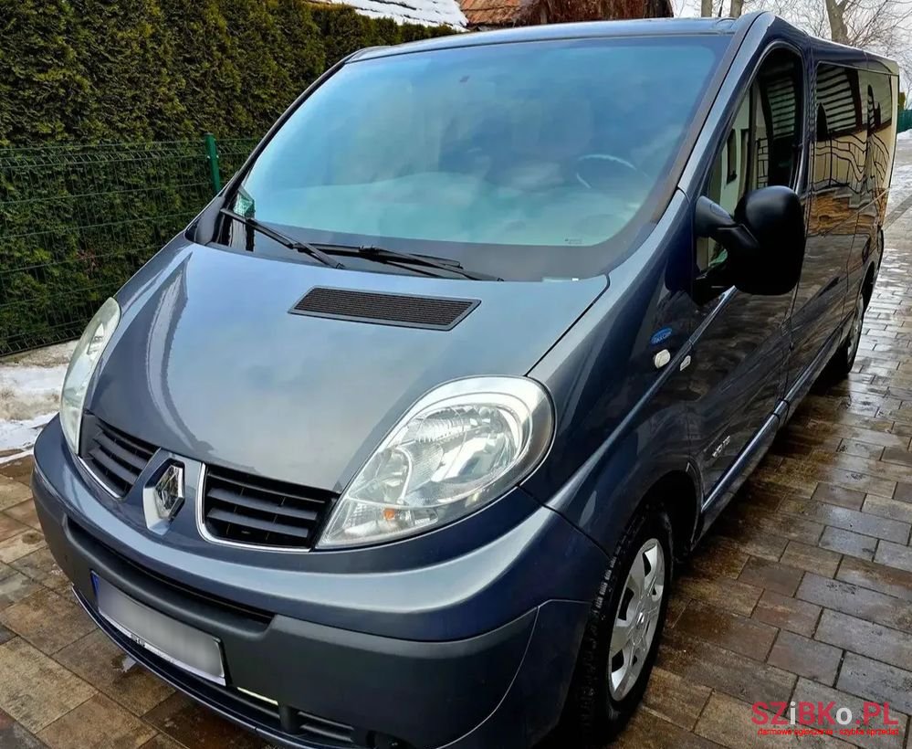 2012' Renault Trafic photo #2