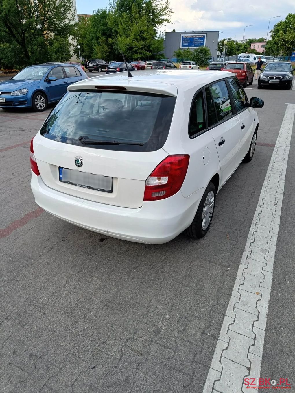 2012' Skoda Fabia photo #4