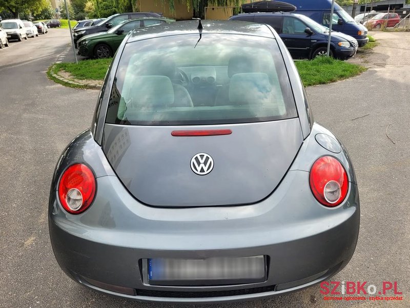 2006' Volkswagen New Beetle 1.4 photo #6