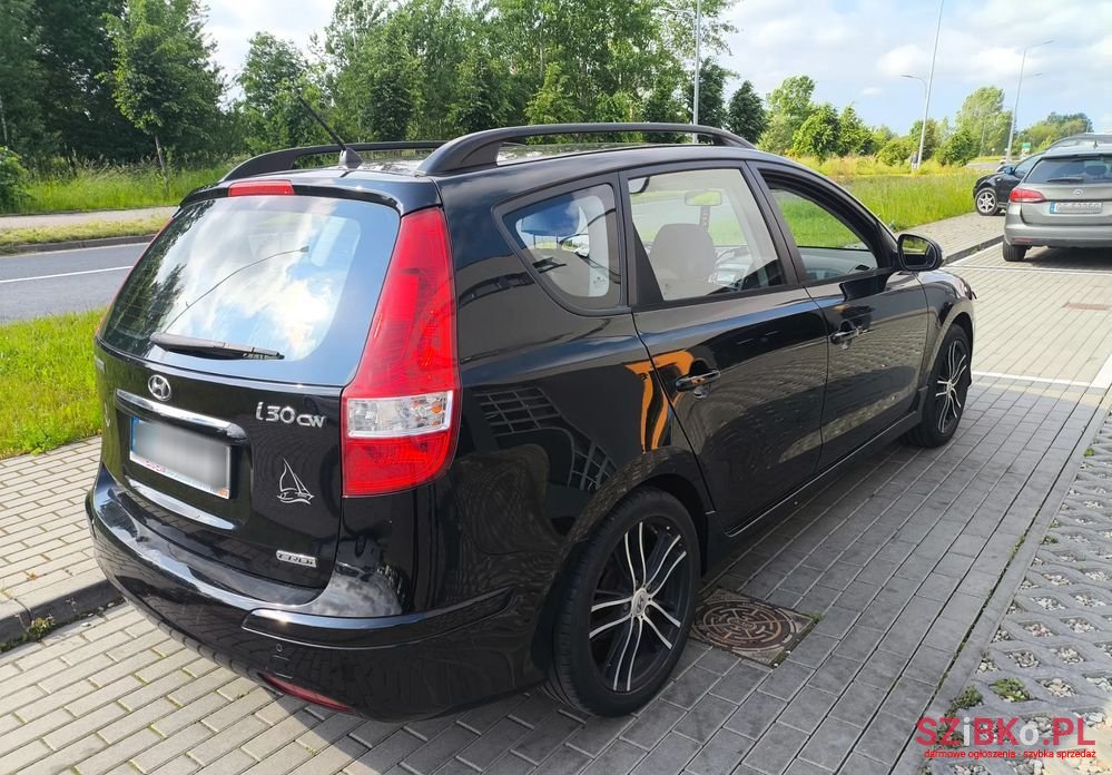 2011' Hyundai i30 photo #6