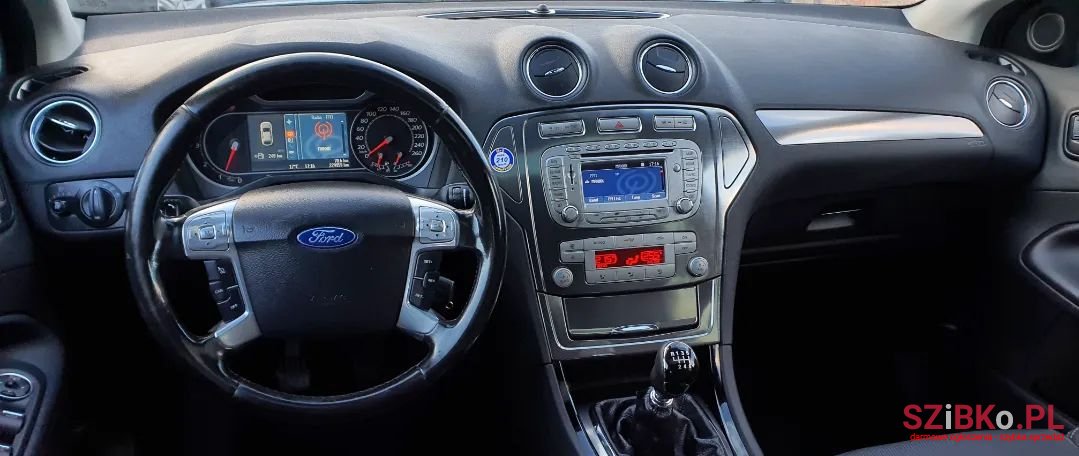 2009' Ford Mondeo photo #3