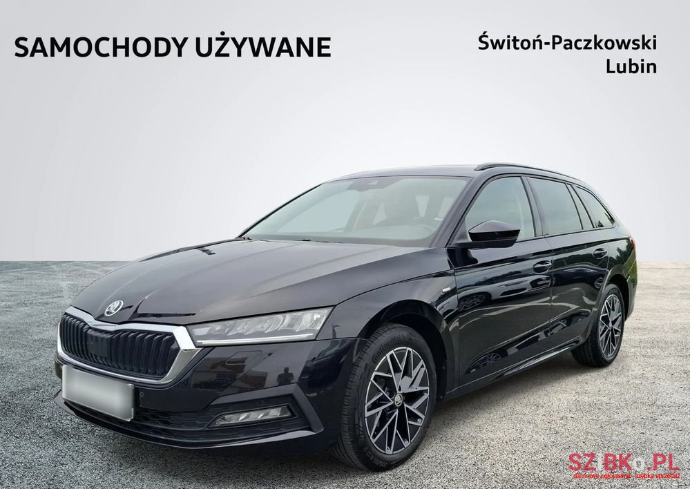 2022' Skoda Octavia Combi photo #1