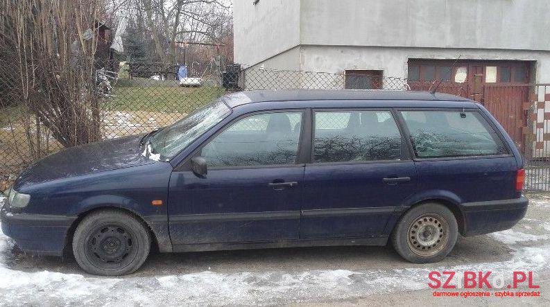 1994' Volkswagen Passat photo #1