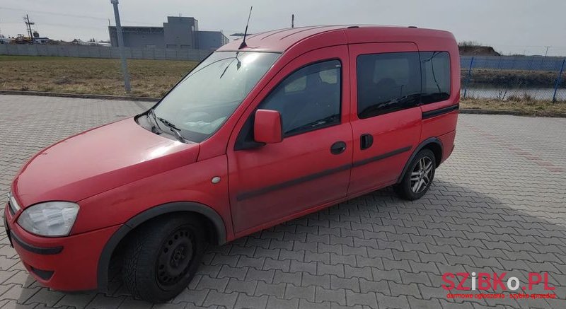 2010' Opel Combo photo #1