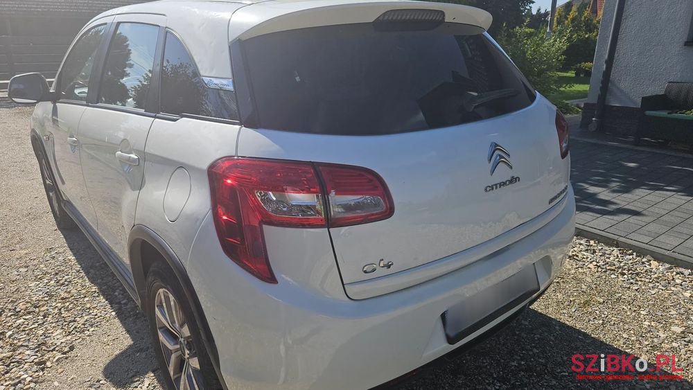 2013' Citroen C4 Aircross photo #3