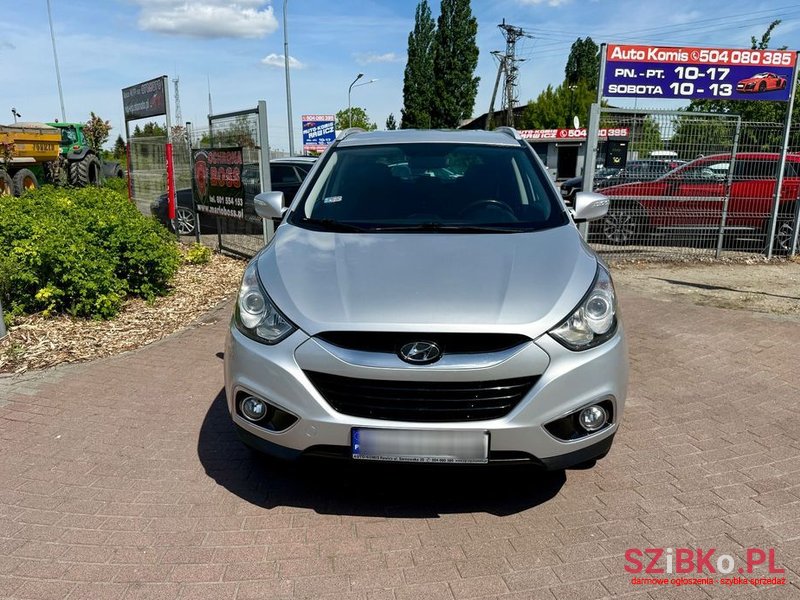 2010' Hyundai ix35 2.0 Crdi Premium photo #2