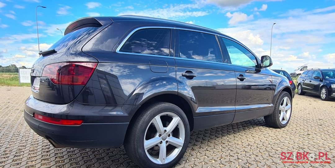 2007' Audi Q7 photo #6
