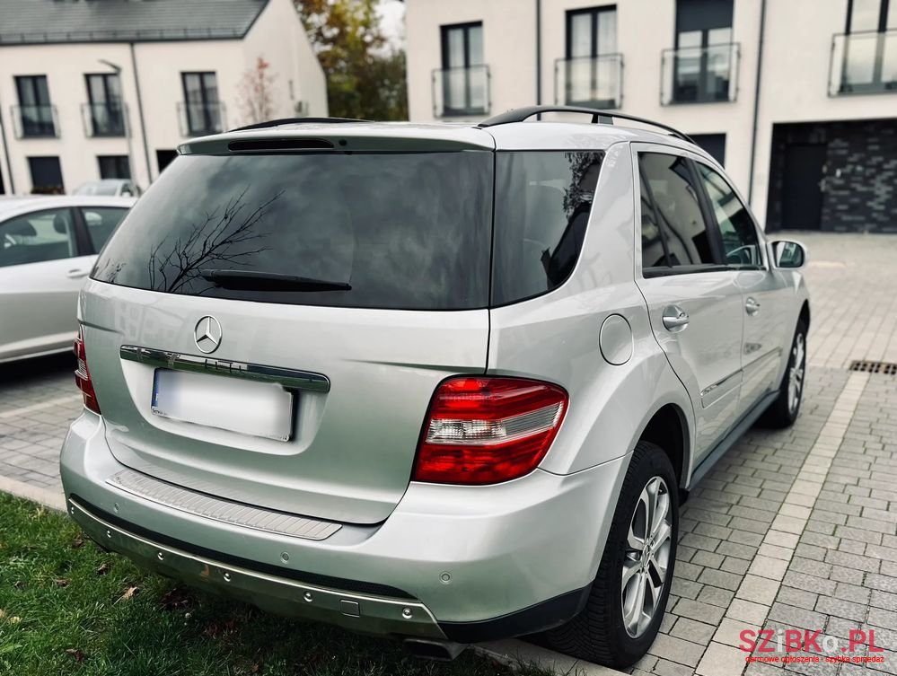 2008' Mercedes-Benz Ml 320 Cdi 4-Matic photo #4