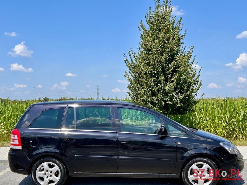 2011' Opel Zafira 1.7 Cdti Cosmo photo #3
