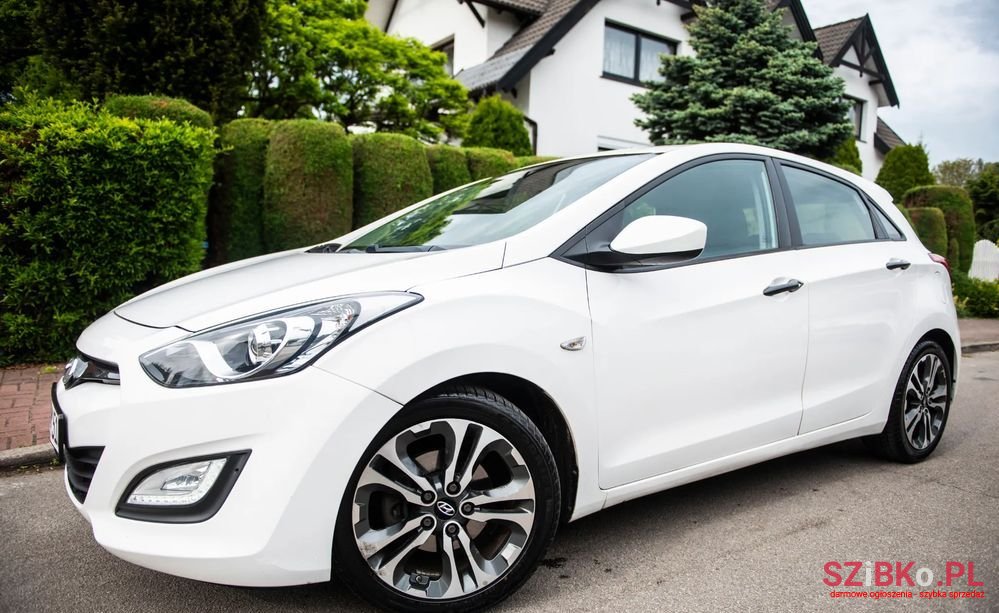 2013' Hyundai i30 1.4 Trend photo #1