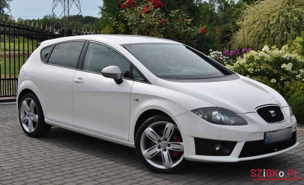 2011' SEAT Leon 2.0 Tdi Fr photo #3