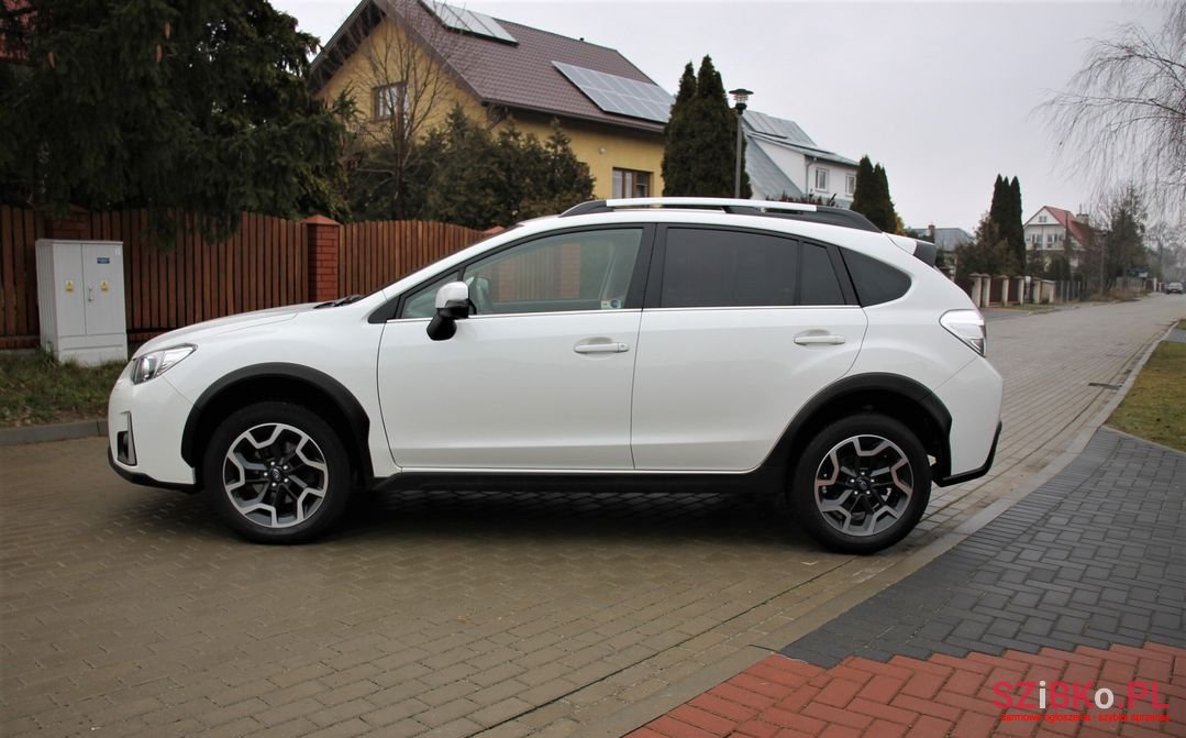 2017' Subaru XV photo #3