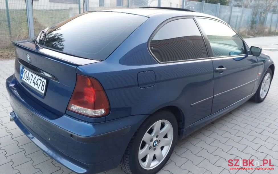 2005' BMW 3 Series photo #3