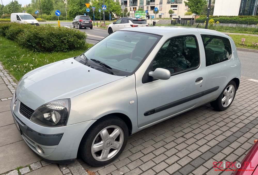 2003' Renault Clio 1.2 16V Alize photo #4