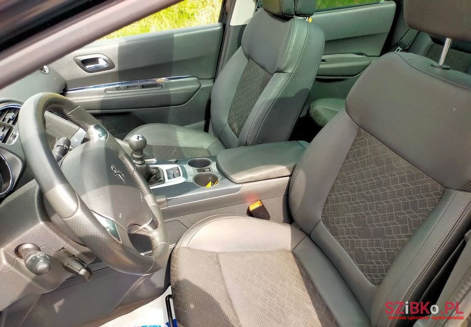 2014' Peugeot 3008 photo #6