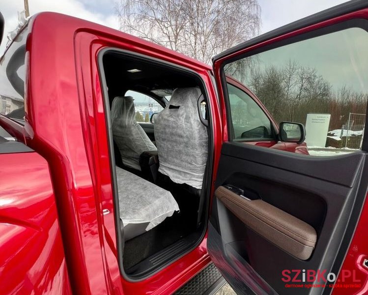 2024' Volkswagen Amarok photo #6
