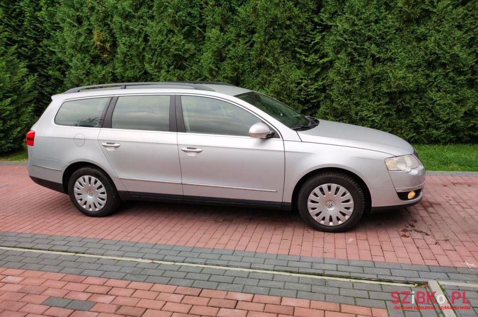 2007' Volkswagen Passat photo #2