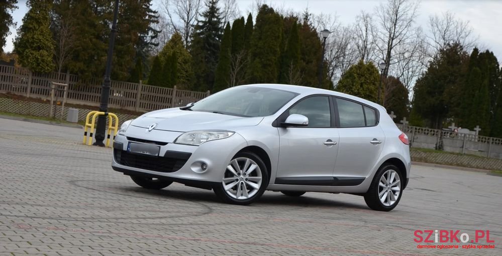 2010' Renault Megane photo #3