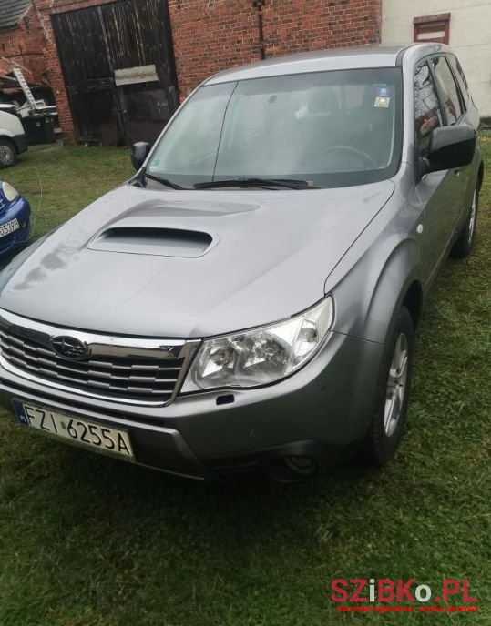 2010' Subaru Forester photo #1