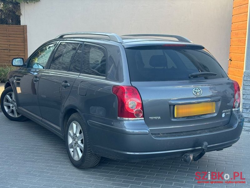 2007' Toyota Avensis photo #4