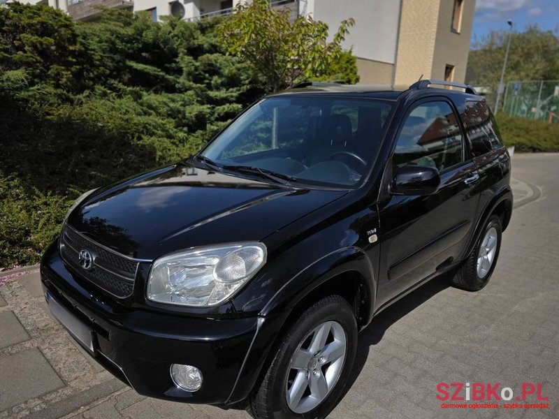 2005' Toyota RAV4 2.0 4X4 Executive photo #3