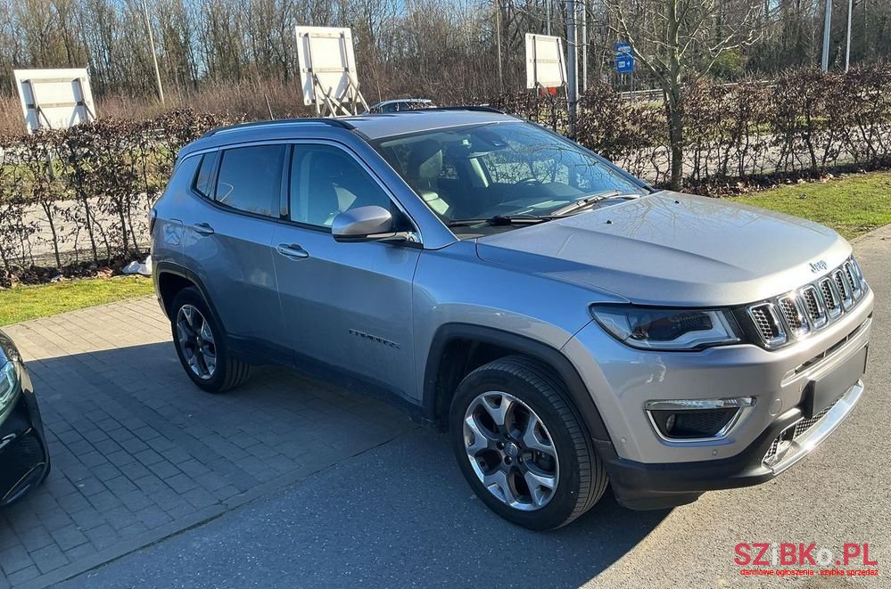 2019' Jeep Compass photo #1