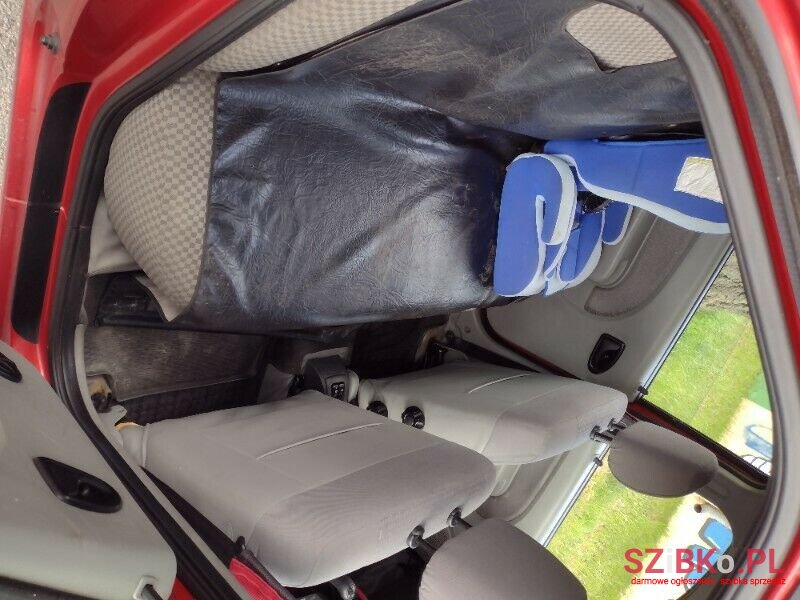 2008' Dacia Logan photo #6