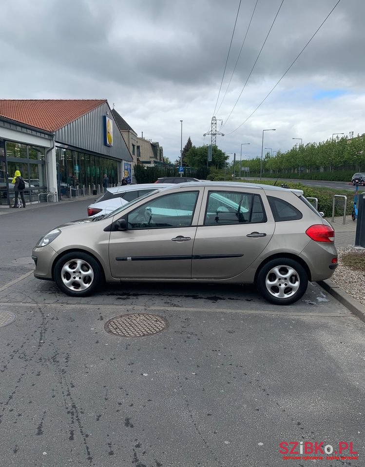 2008' Renault Clio 1.5 Dci Expression photo #4