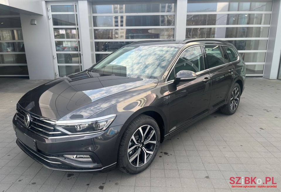 2023' Volkswagen Passat photo #3