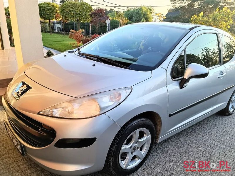 2007' Peugeot 207 photo #1