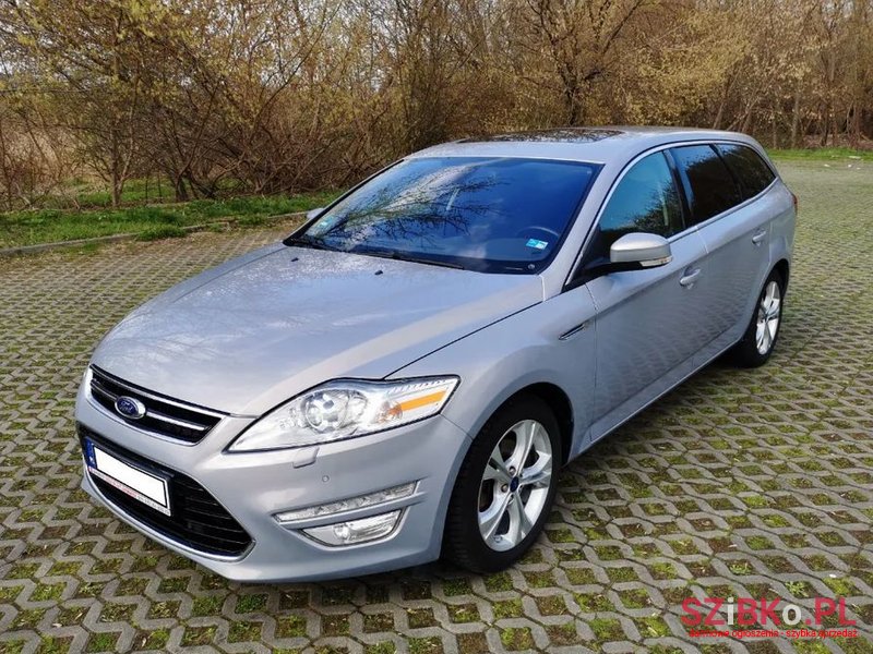 2013' Ford Mondeo photo #1