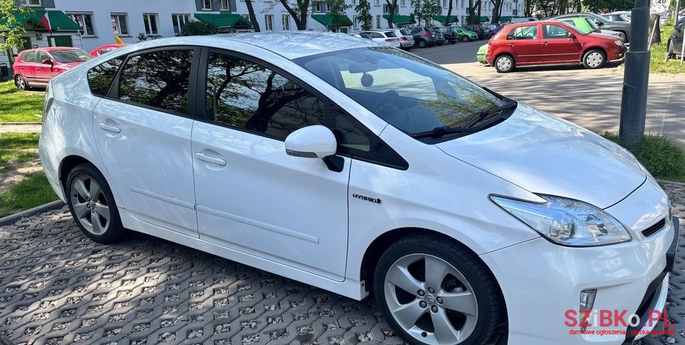 2013' Toyota Prius photo #5