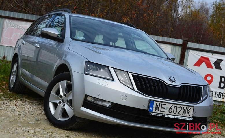 2019' Skoda Octavia photo #3