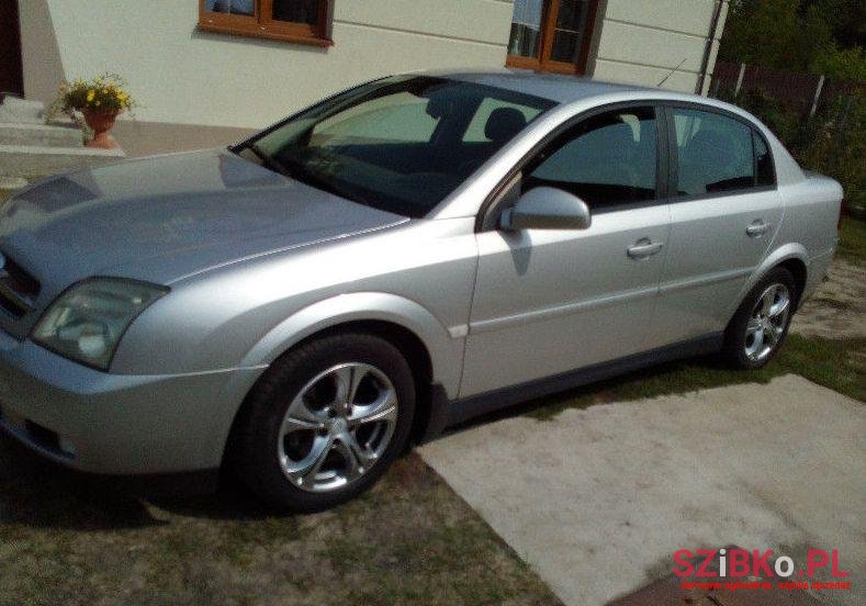 2004' Opel Vectra photo #1