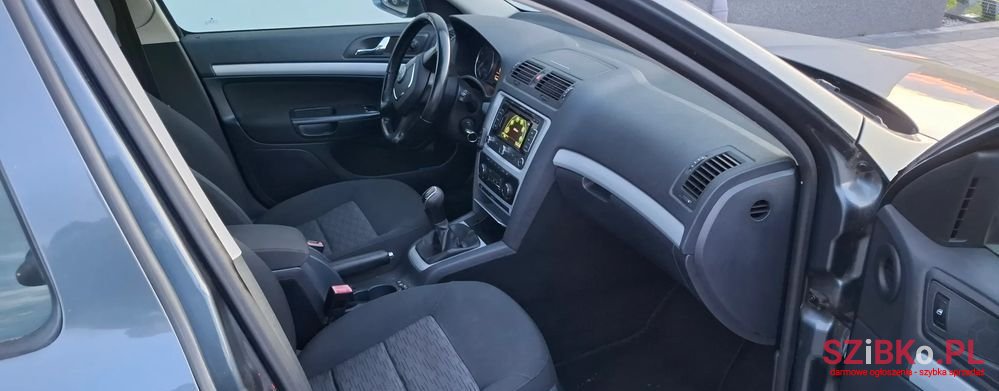 2011' Skoda Octavia photo #4