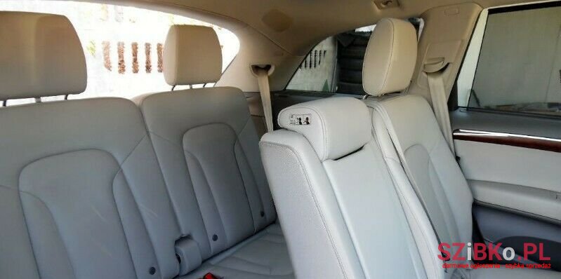 2013' Audi Q7 photo #5