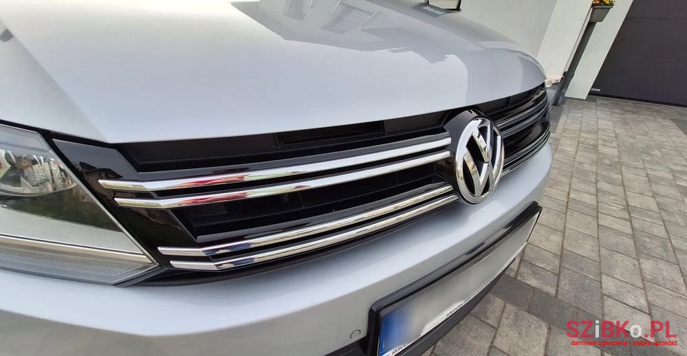 2014' Volkswagen Tiguan photo #5