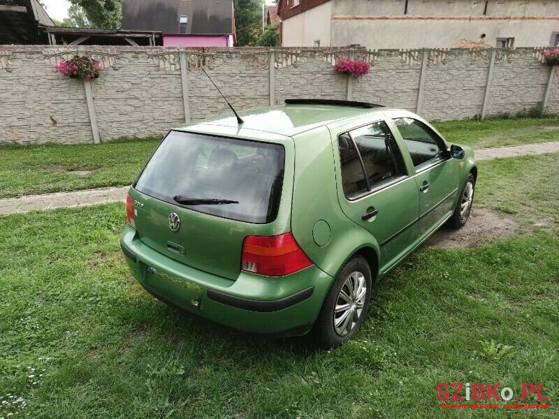 1998' Volkswagen Golf photo #4