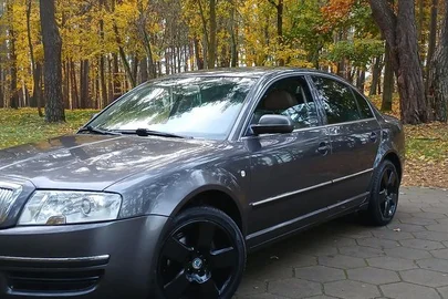2005' Skoda Superb