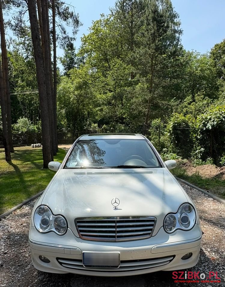 2007' Mercedes-Benz C-Class photo #1