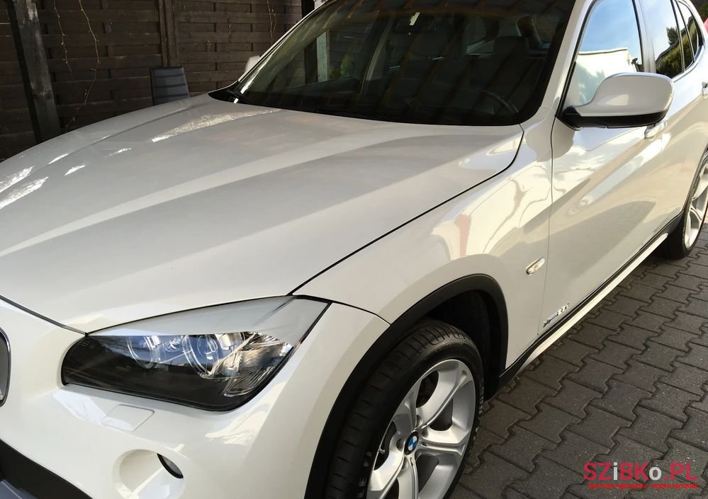 2010' BMW X1 Xdrive23D photo #2