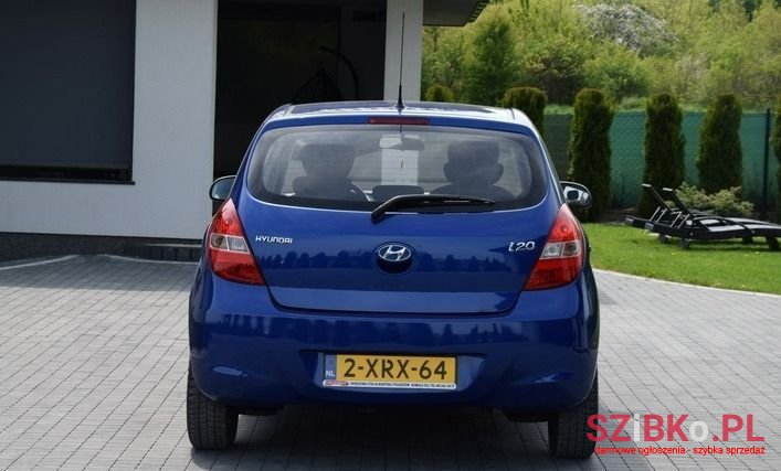 2009' Hyundai i20 photo #6