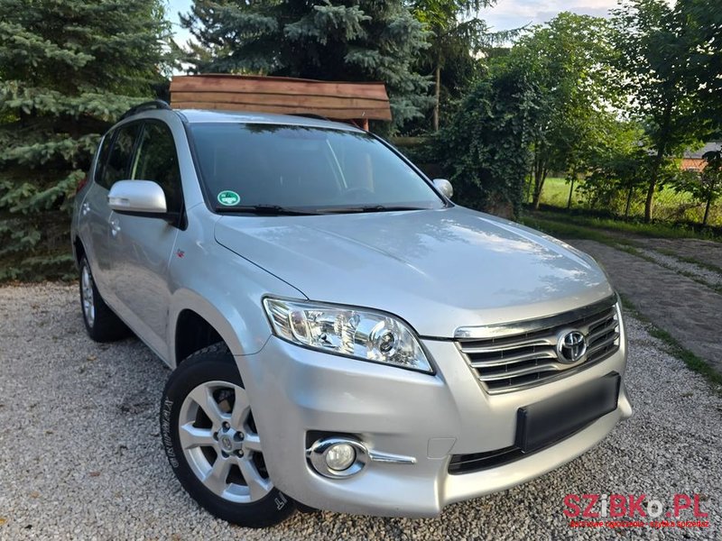 2011' Toyota RAV4 2.2 D-4D 4X4 Life photo #5