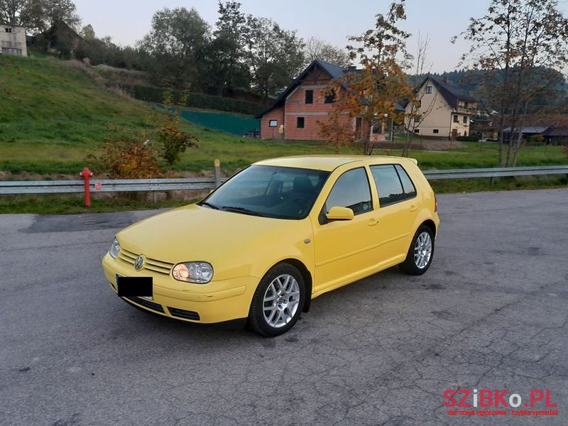 2000' Volkswagen Golf photo #2